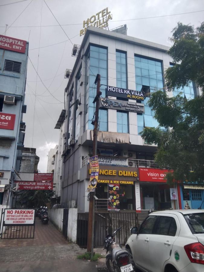 Hotel Rk Villa Vadodara Exteriör bild